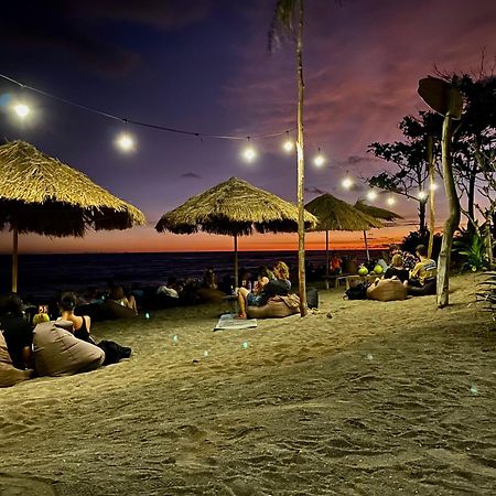 Uma Pantai Seseh Hotel Canggu  Exterior photo